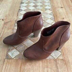 American Eagle Ankle Boots Size 7🥰🥰